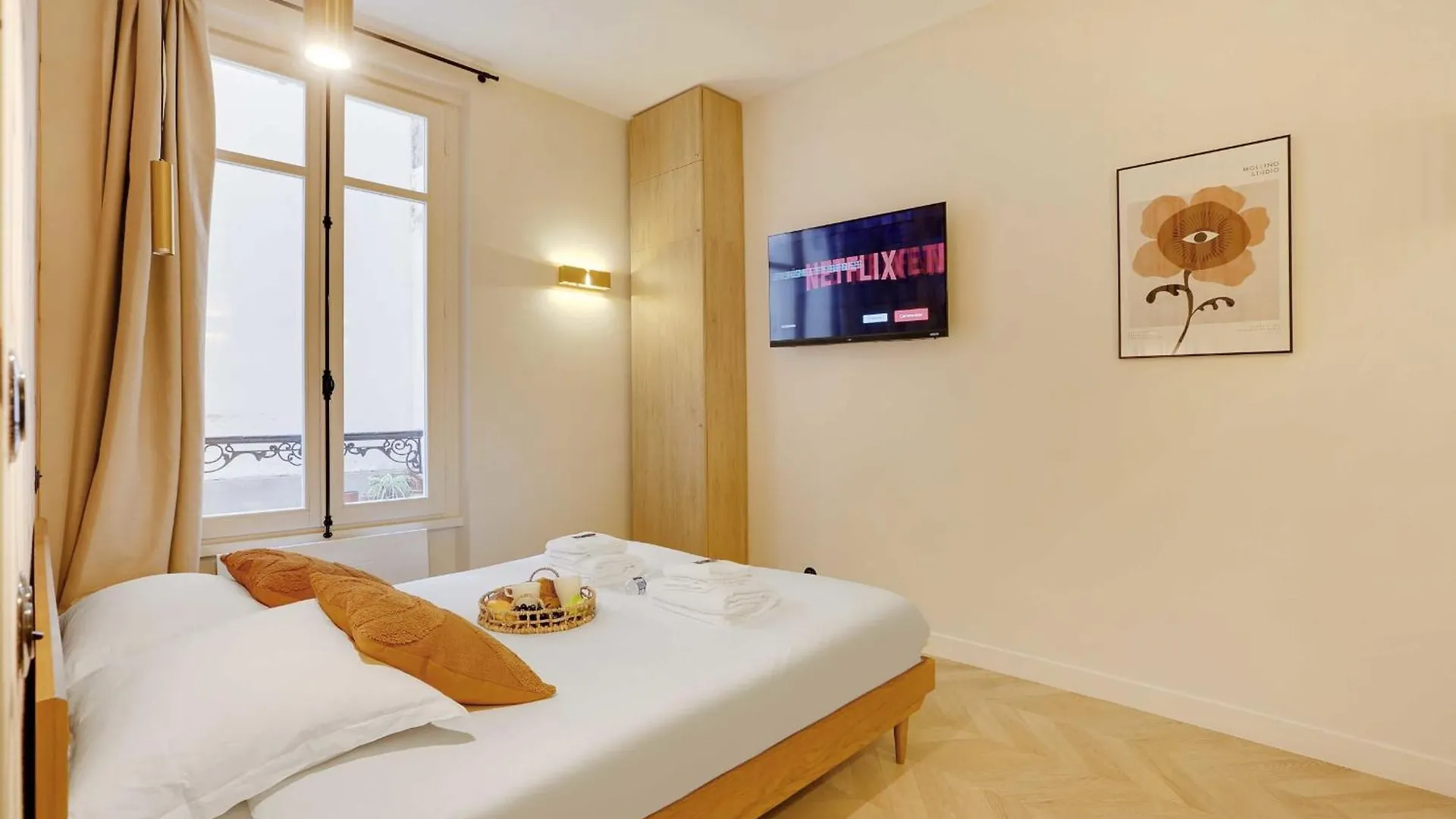 Charming Apartment -2Br-6P- Montmartre Paris 0*,  France